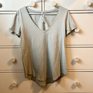 Lululemon T Shirt